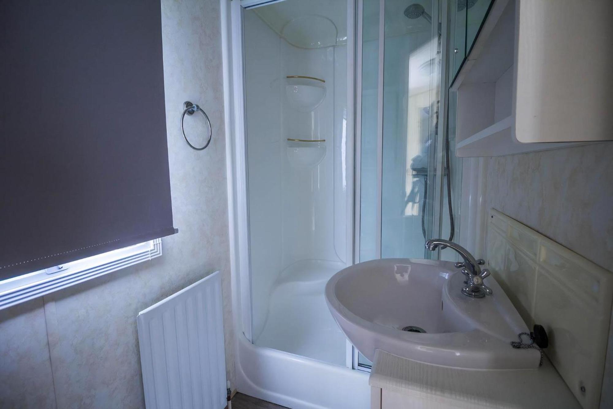 Brilliant Caravan For Hire At Manor Park In Hunstanton Norfolk Ref 23176K Hotel Buitenkant foto